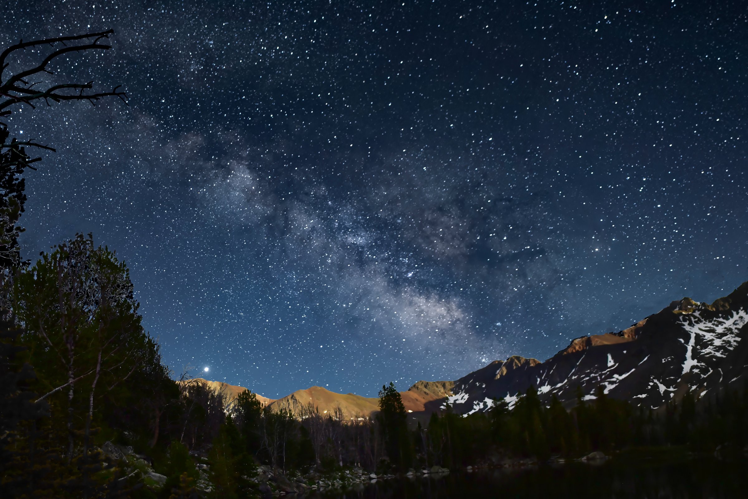 While You Were Sleeping — My companions went to bed. They missed the show. 